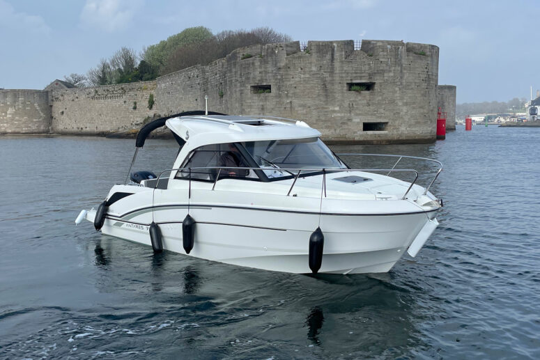 L'Albatros Nautisme - Location de bateaux en Liberty Pass à Concarneau - Beneteau - Antares 7